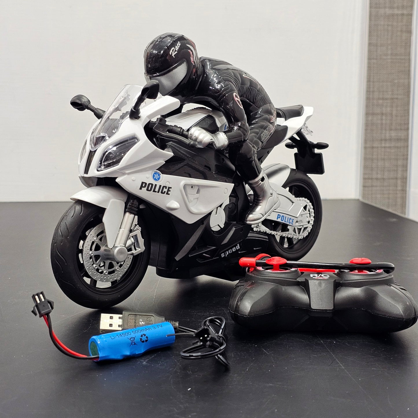 Police Moto Top Model 1:20 – Remote Control Motorcycle with 360° Spin, Lights & Sound | Golu Baby