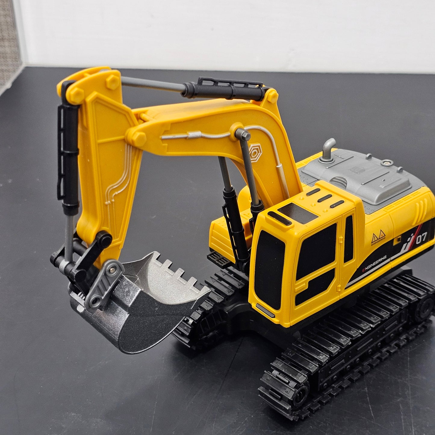 Heavy Truck Construction Team – 11CH Remote Control Truck with Spray & Max Power | Golu Baby