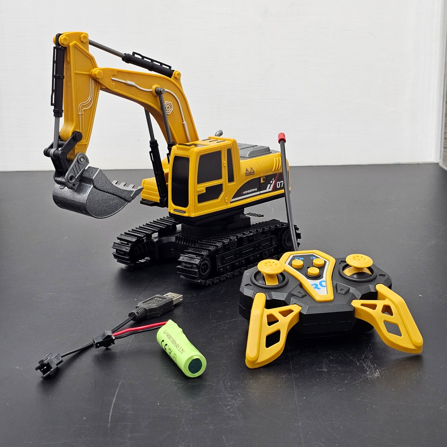 Heavy Truck Construction Team – 11CH Remote Control Truck with Spray & Max Power | Golu Baby