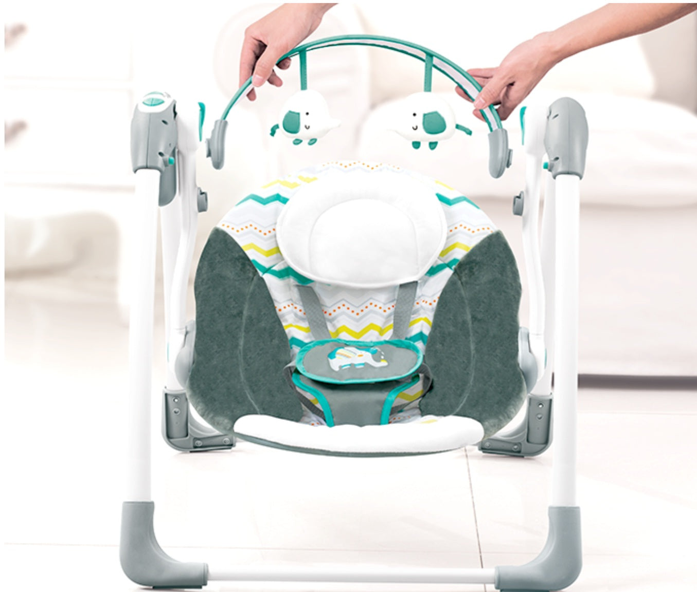 Mastela Deluxe Portable Swing | Golu Baby